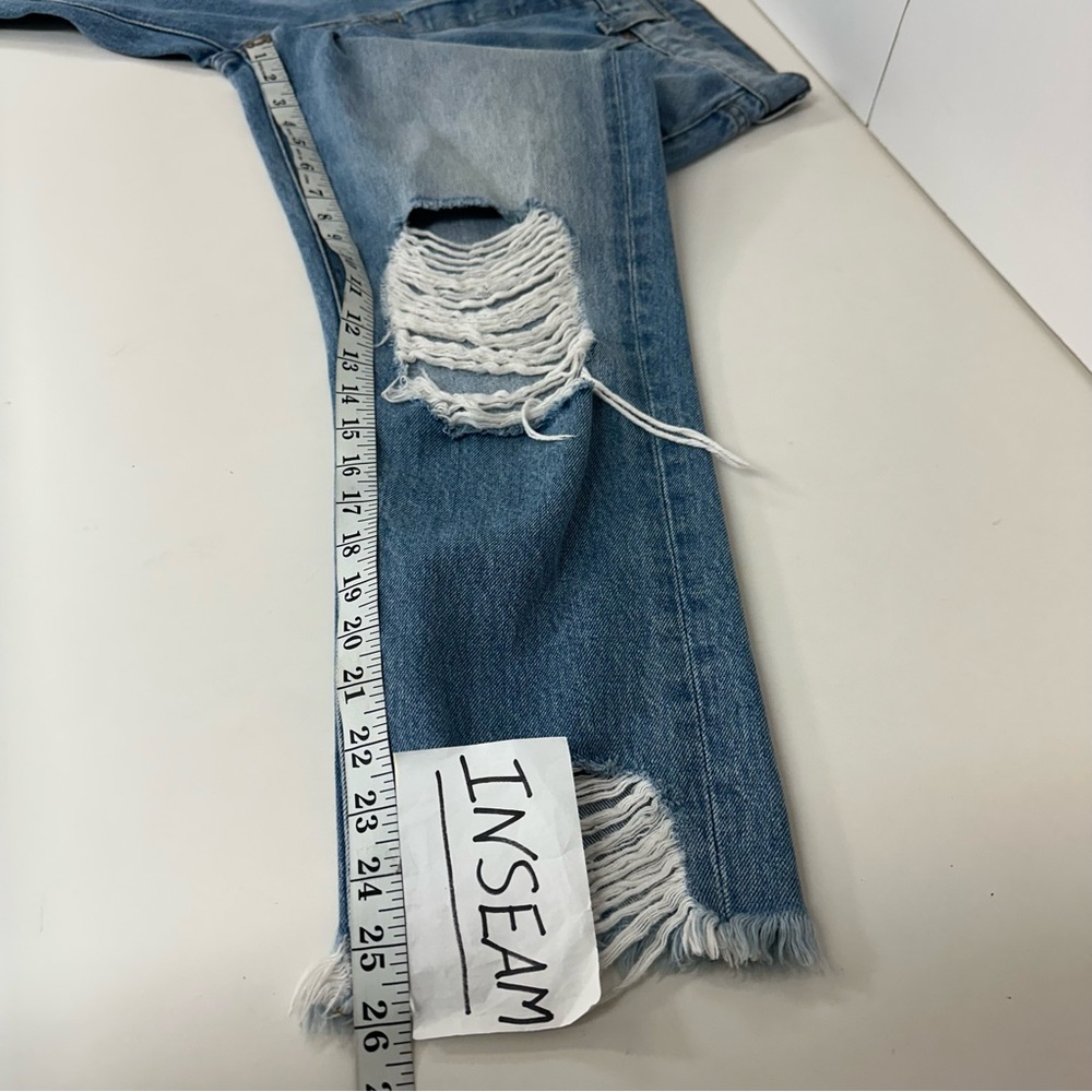 7 For All Mankind Womens Destroyed Button Fly Denim Cropped Jeans Sz 28 - Picture 9 of 12